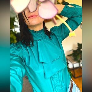 Vintage women’s blouse - First Glance brand - size 4/S turquoise silky